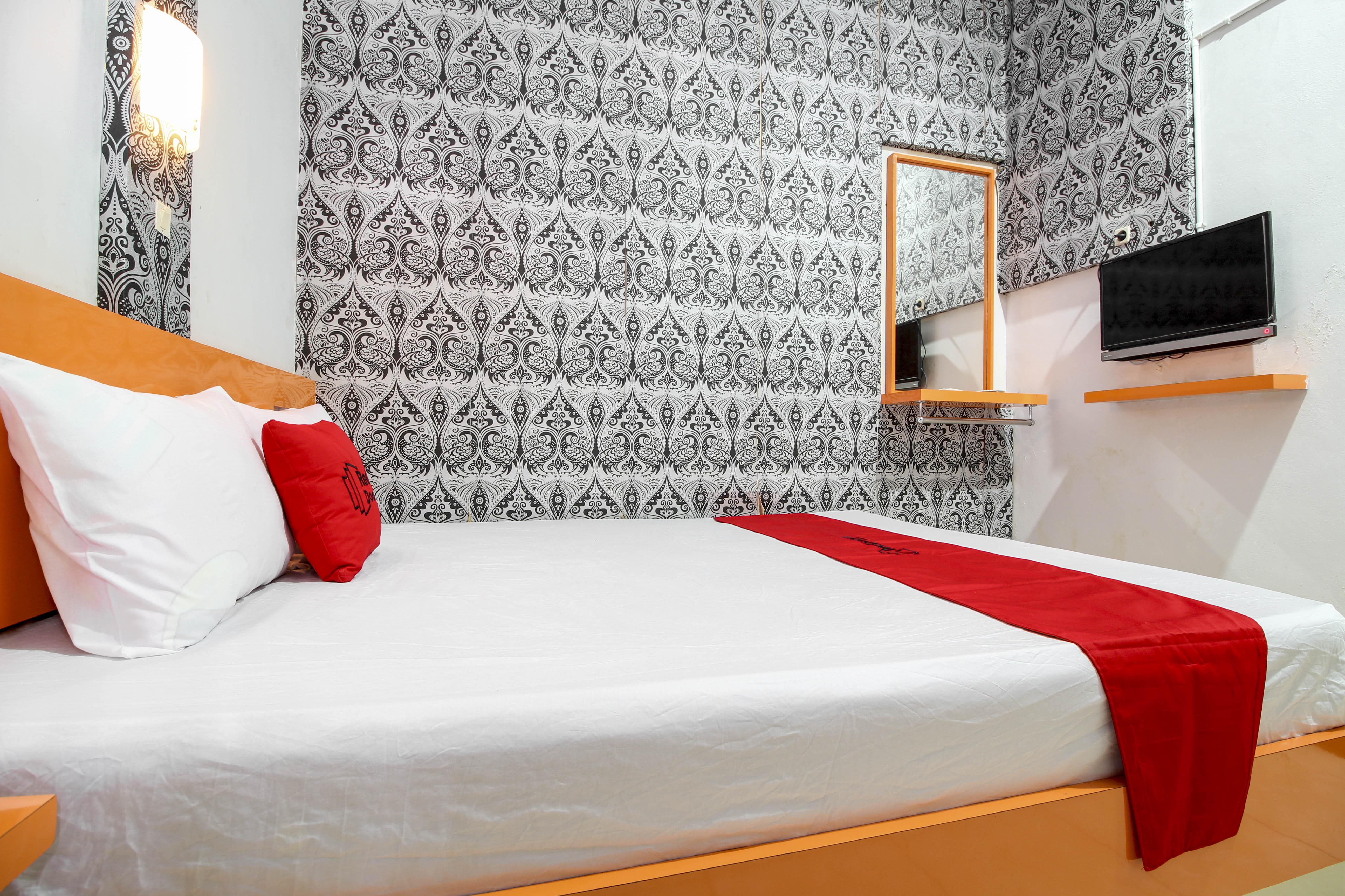 Reddoorz Near Hartono Mall Kejayan Luaran gambar