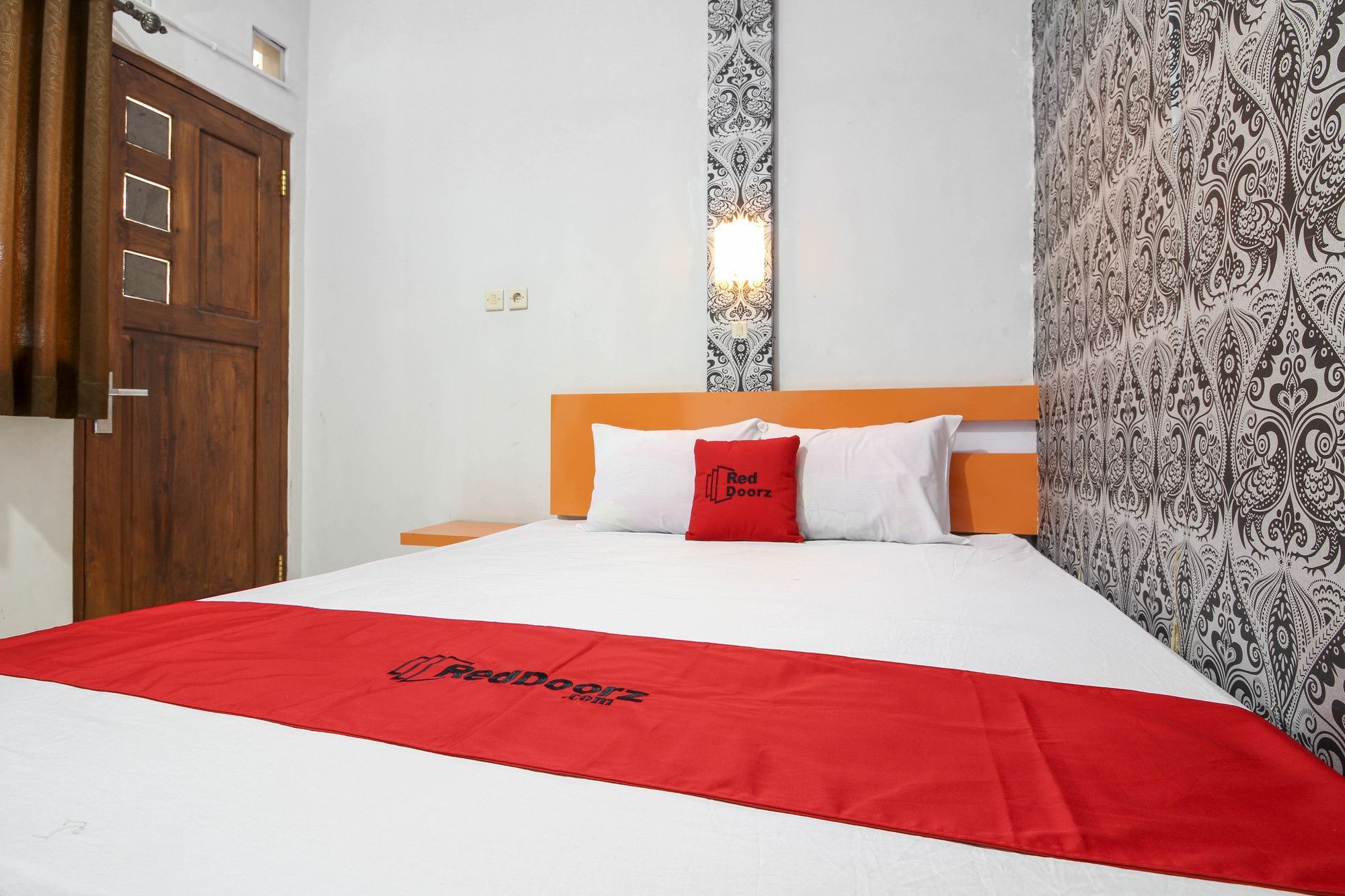 Reddoorz Near Hartono Mall Kejayan Luaran gambar